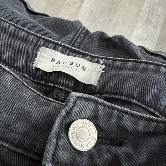 Pacsun Black Mom Shorts - Picture 5 of 7